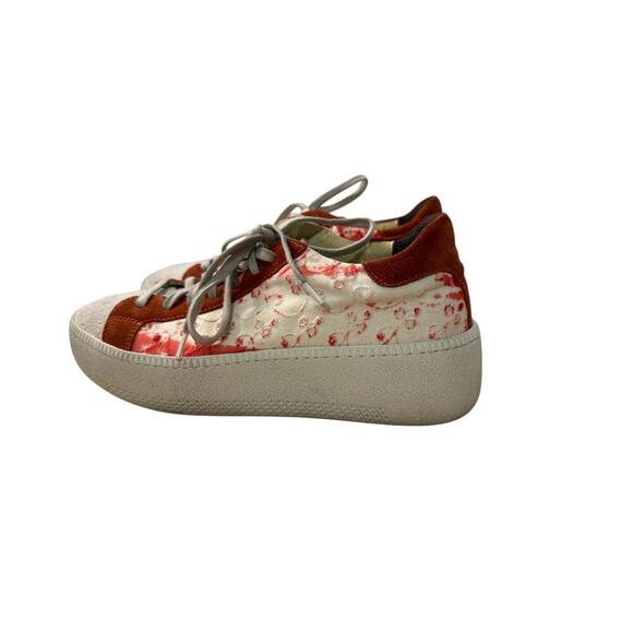 Avant Toi Platform Eyelet Italian Sneakers Women’s Size 7 Lace Up Casual Comfort - Picture 1 of 5